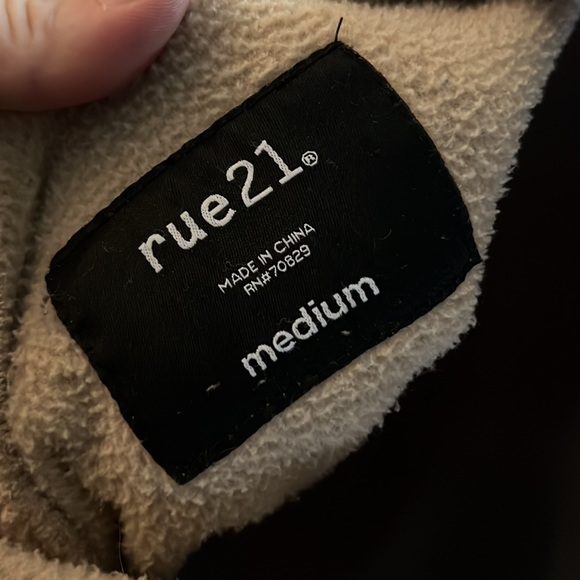 Tan jacket - Picture 2 of 3